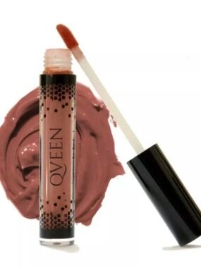 New! Qveen Studio Matte Liquid Lip Satin
